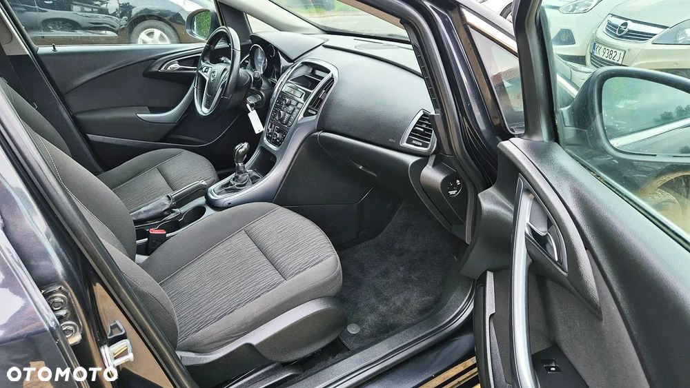 Opel Astra 1.4 Turbo Color Edition - 36