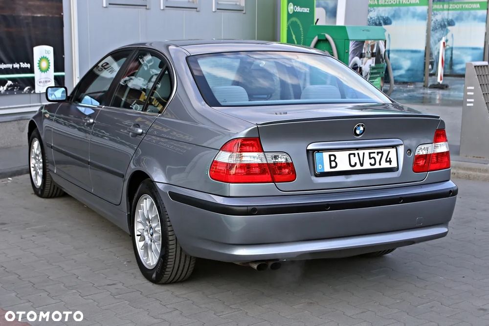 BMW Seria 3 - 16