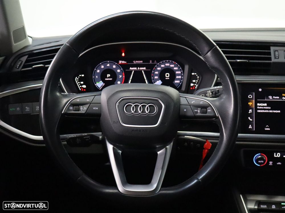 Audi Q3 45 TFSIe S tronic - 12