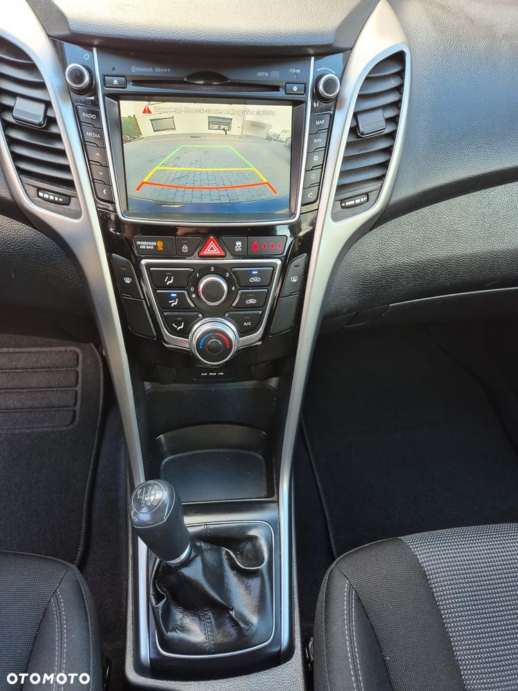 Hyundai i30 1.4 Premium - 17