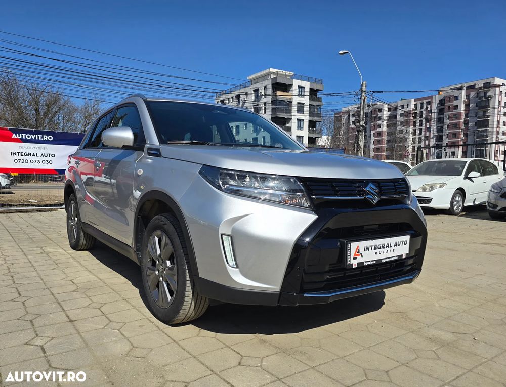 Suzuki Vitara 1.4 Boosterjet MHEV Passion - 3