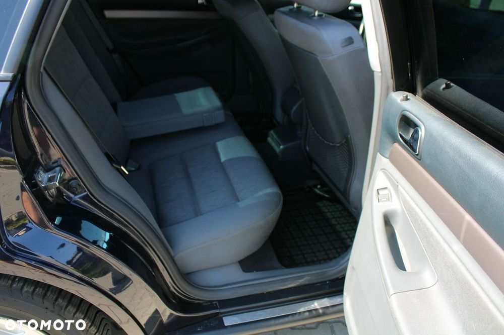 Audi A4 Limousine 1.8T - 32
