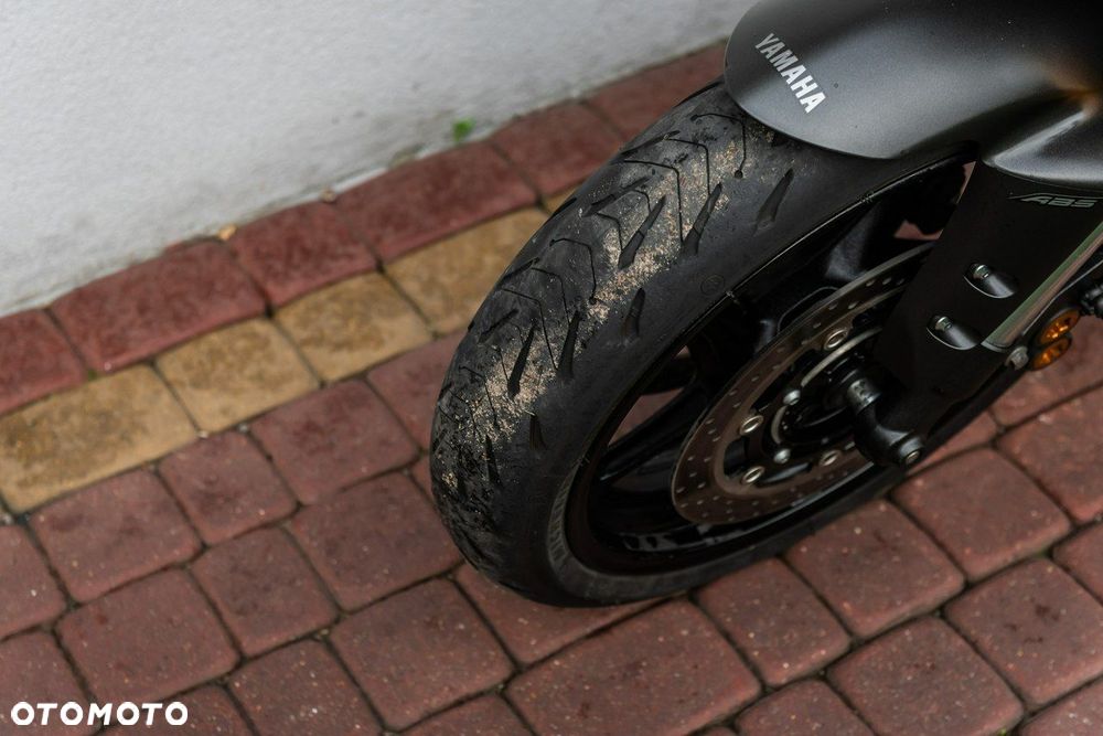 Yamaha FZ - 7