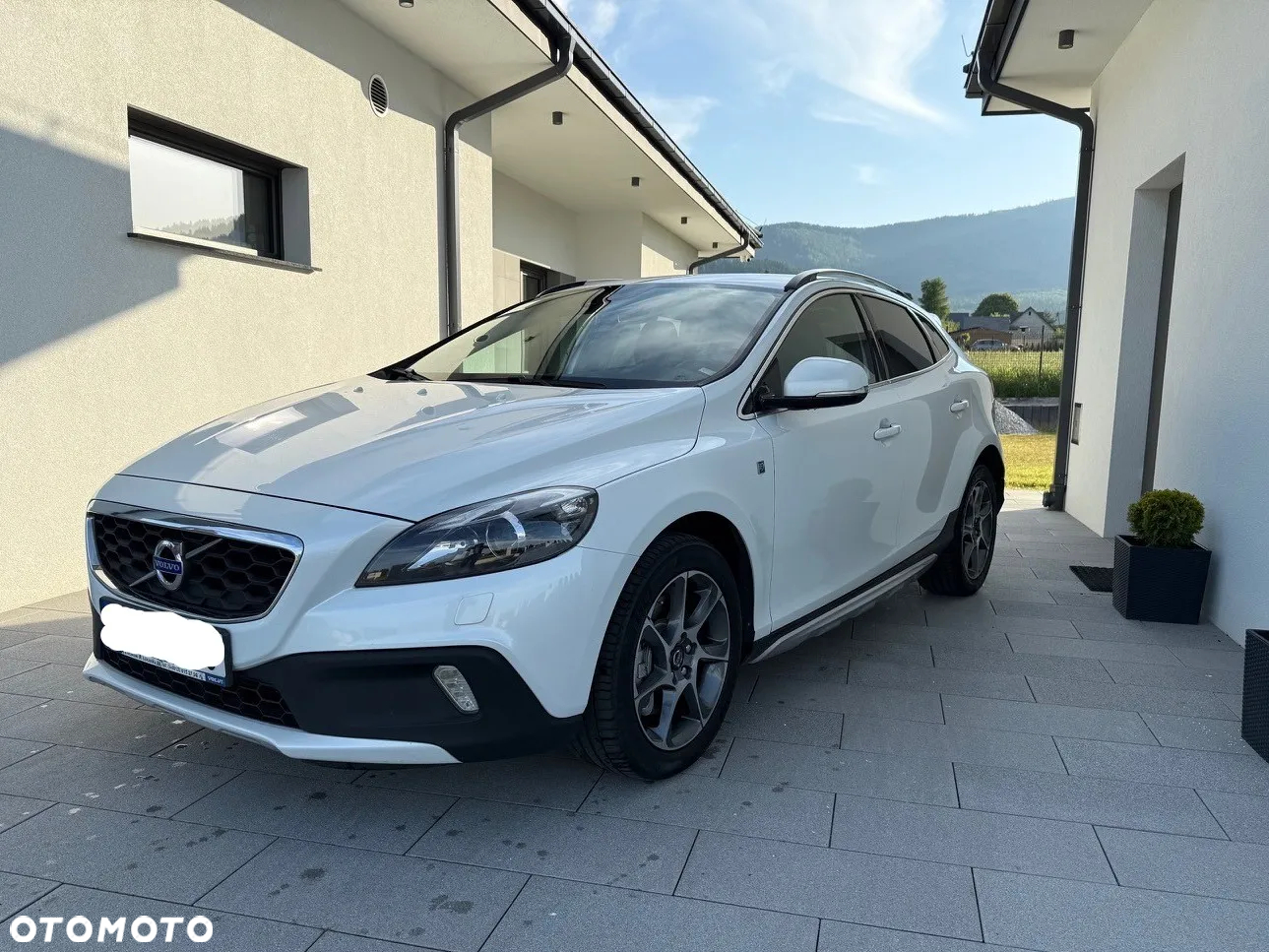 Volvo V40 Cross Country D3 Drive-E Ocean Race - 2