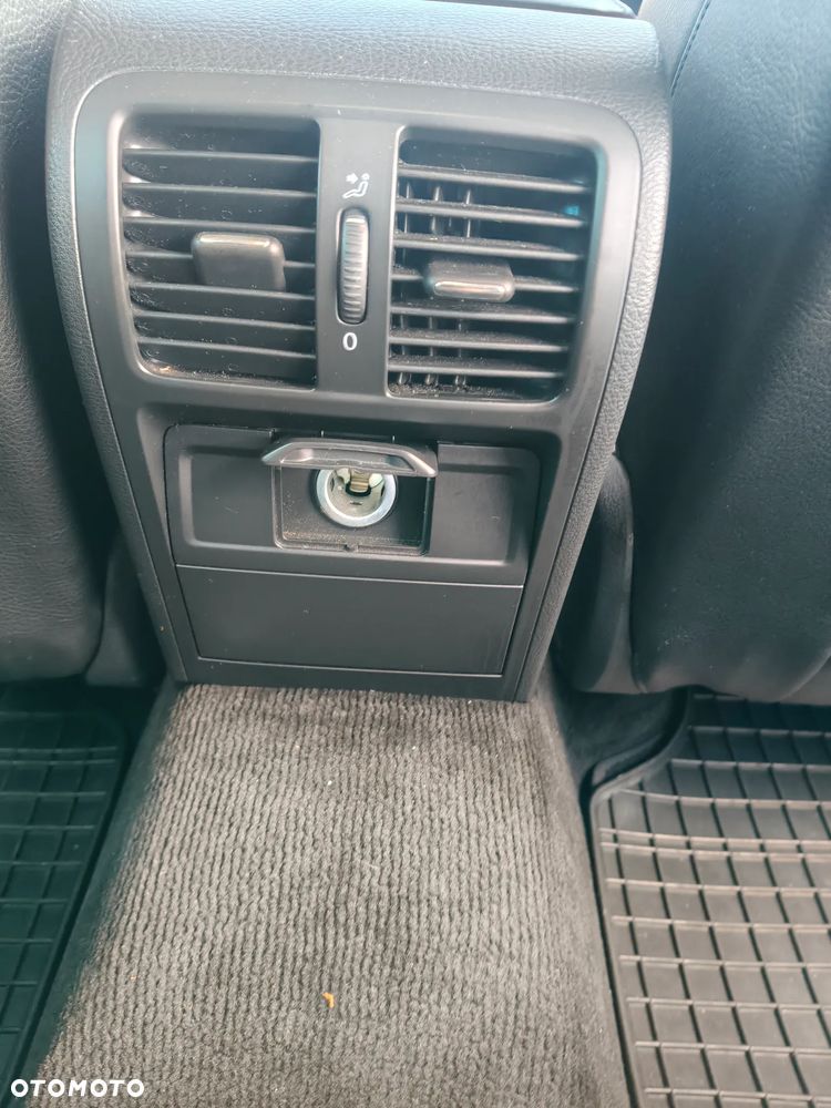 Volkswagen Passat 2.0 TDI DPF Highline - 16