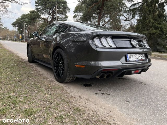 Ford Mustang - 6