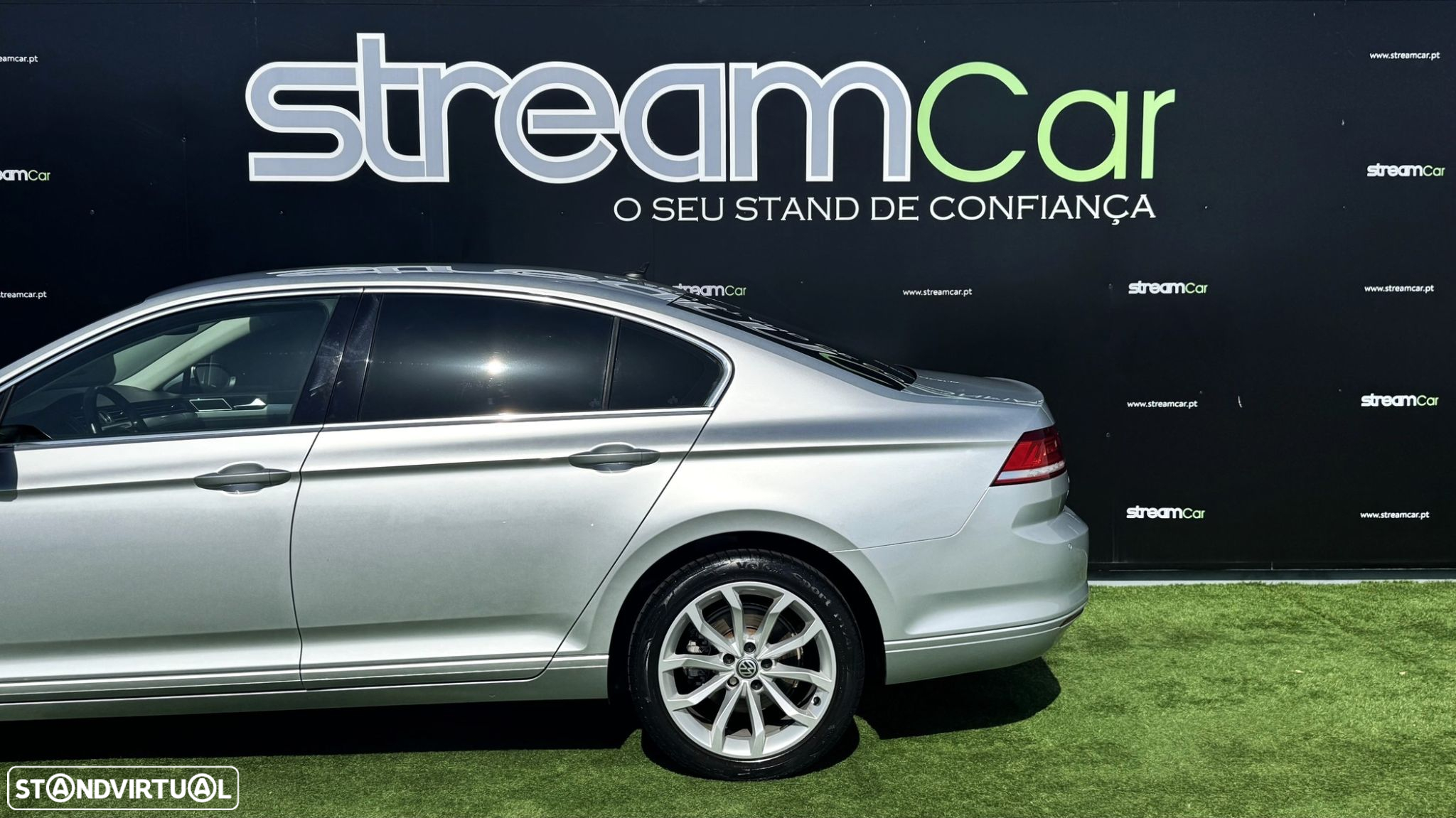 VW Passat 1.6 TDI Highline DSG - 4