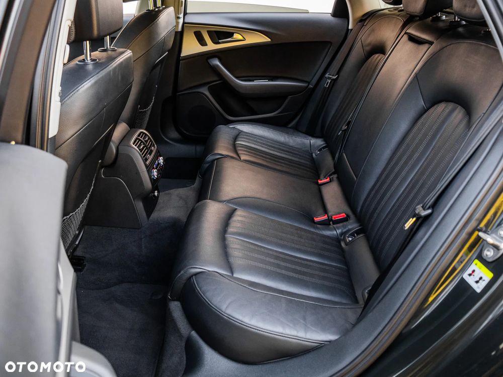 Audi A6 Avant - 16