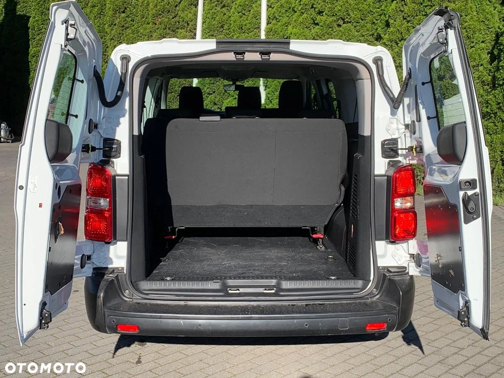 Peugeot Traveller 1.5 BlueHDi Long Business - 4