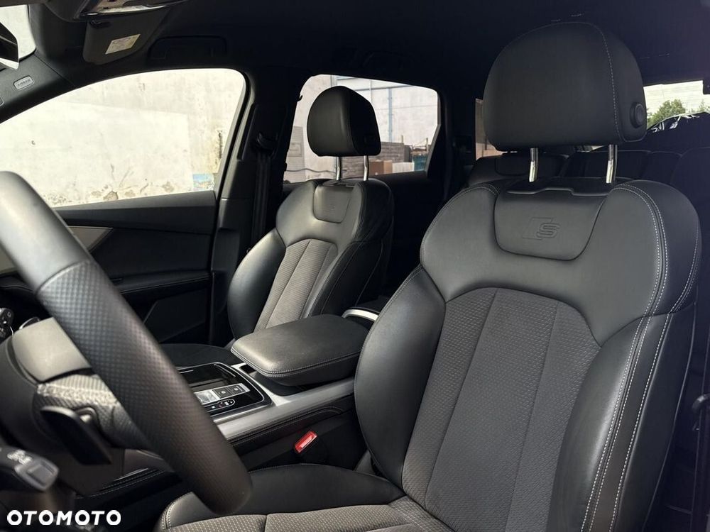 Audi Q7 - 12