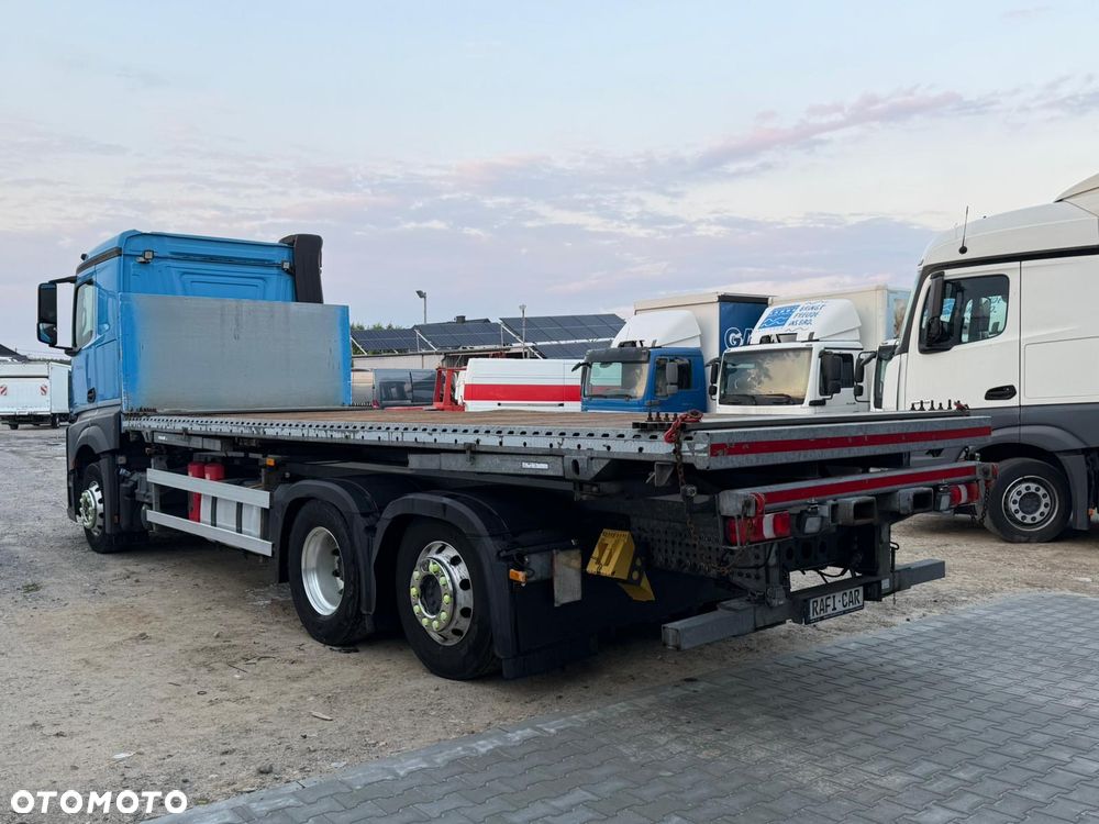 Mercedes-Benz Actros - 7