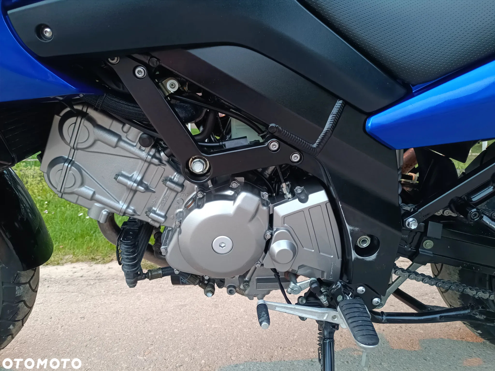 Suzuki DL - 6