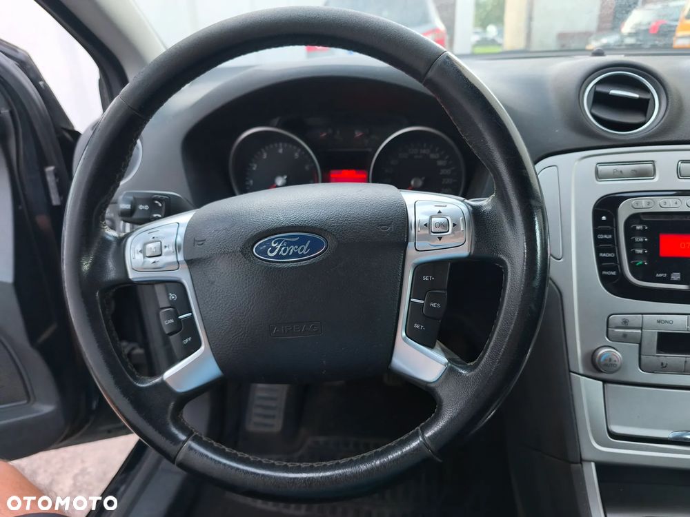 Ford Mondeo 2.0 Trend X - 11