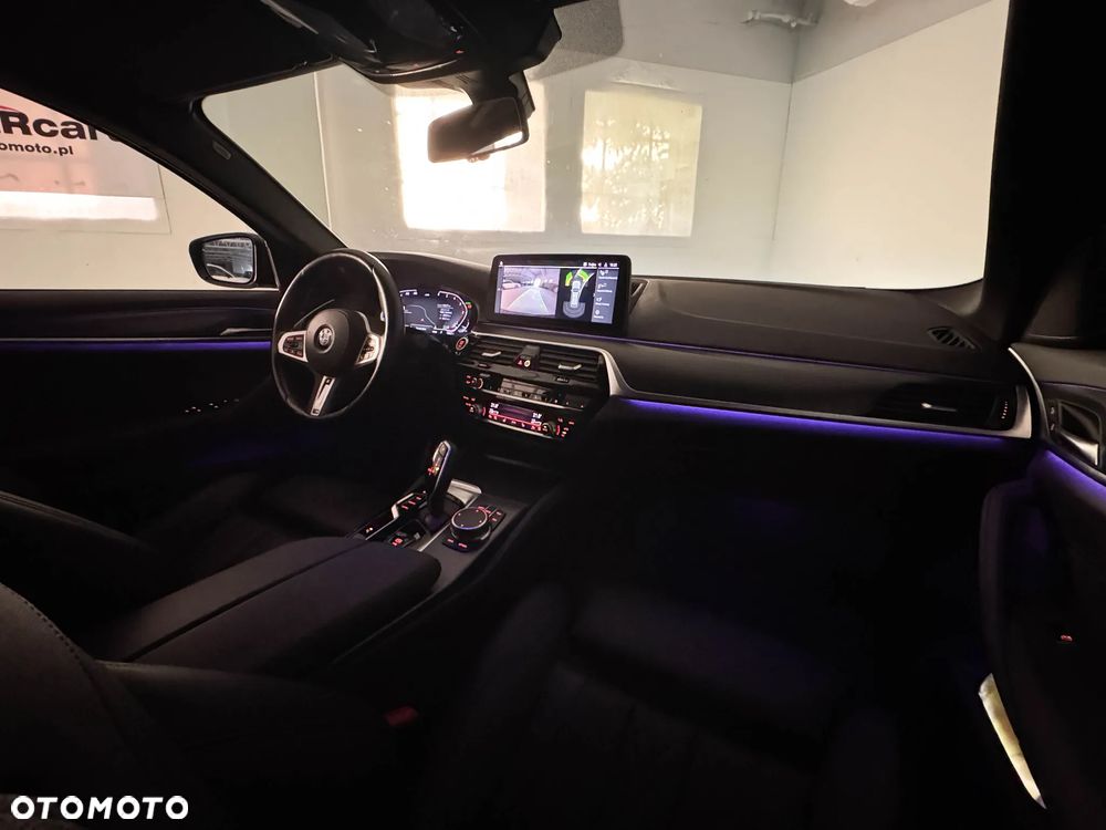 BMW Seria 5 520d M Sport Edition - 27