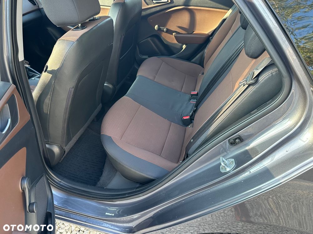 Hyundai i20 1.2 BlueDrive Fresh - 14