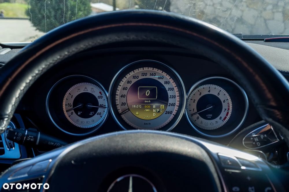 Mercedes-Benz CLS 500 4-Matic BlueEff - 32
