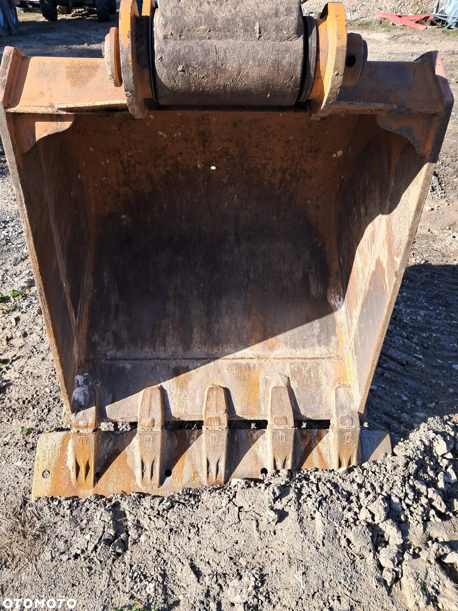 Caterpillar 318 B - 7