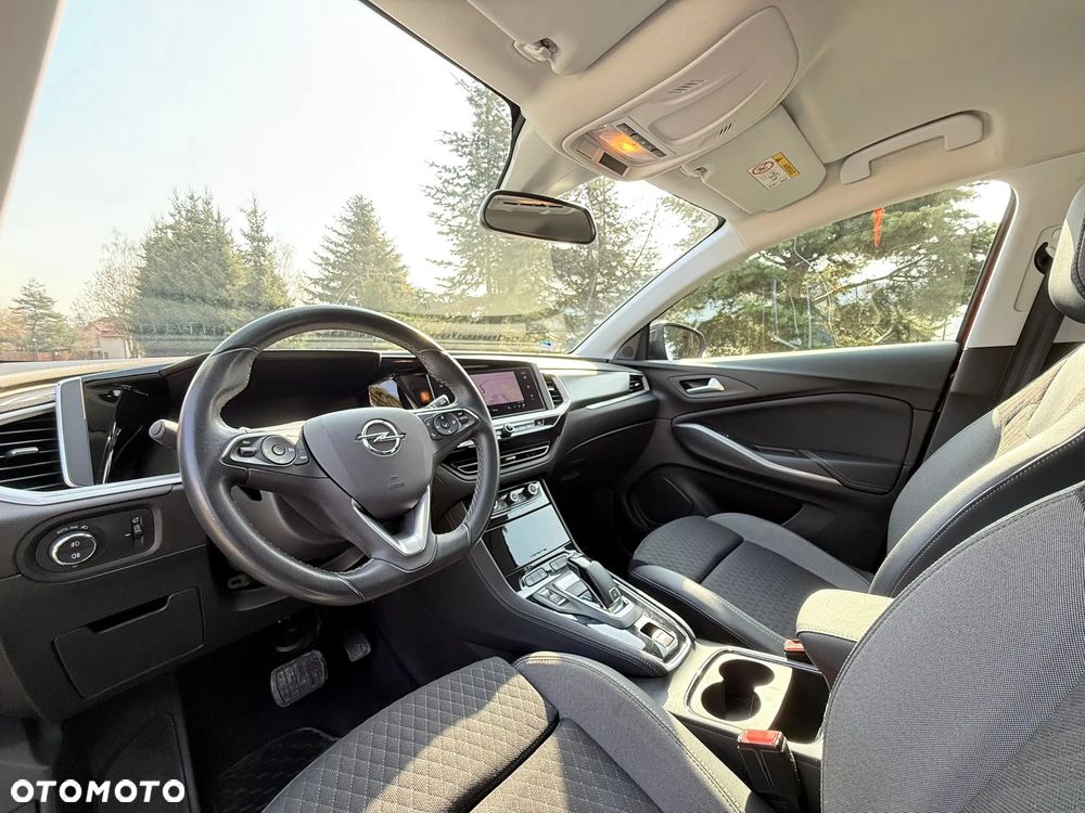 Opel Grandland X 1.2 T GPF Design&Tech S&S - 18