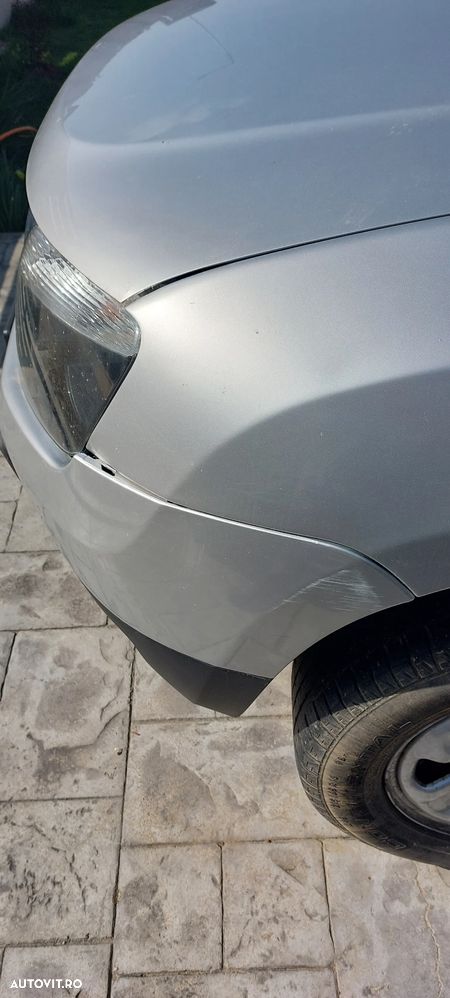 Dacia Duster 1.5 dCi 4x4 Laureate - 2