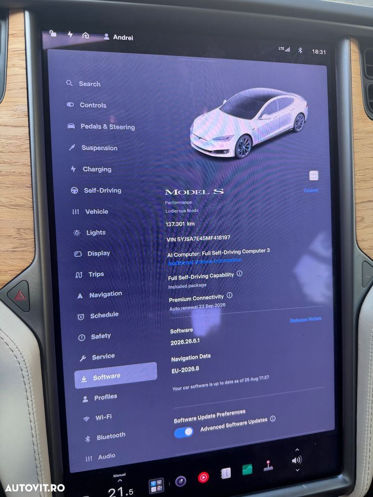 Tesla Model S - 6