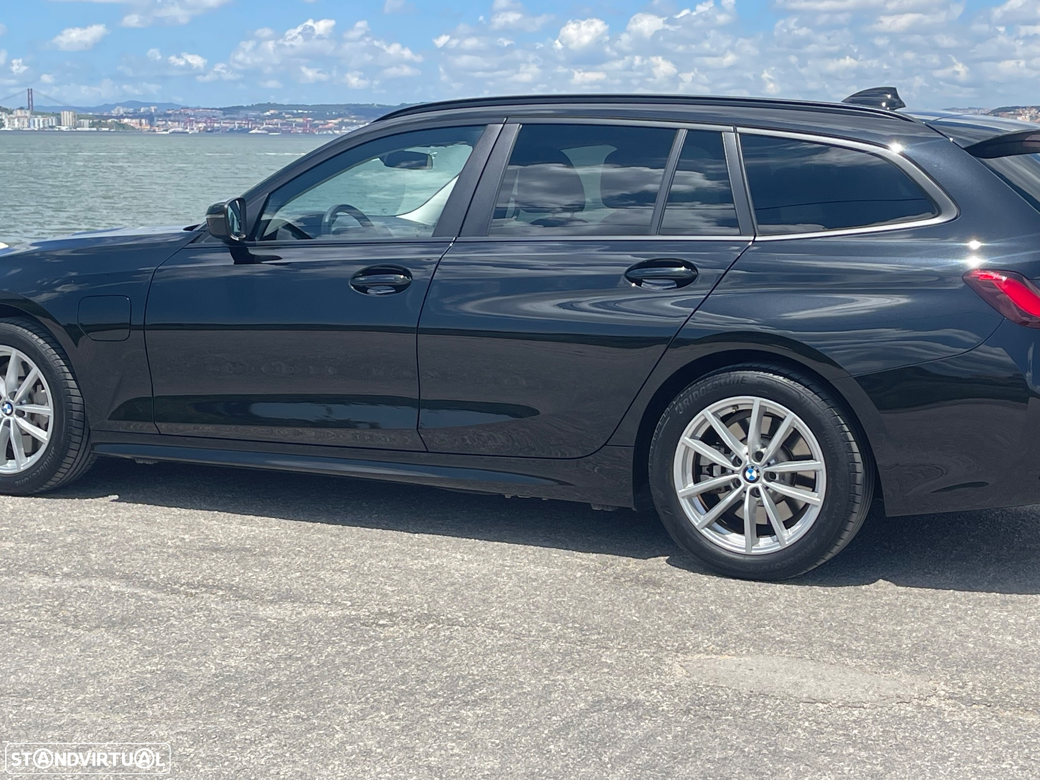 BMW 330 e Touring Line Sport Auto - 54