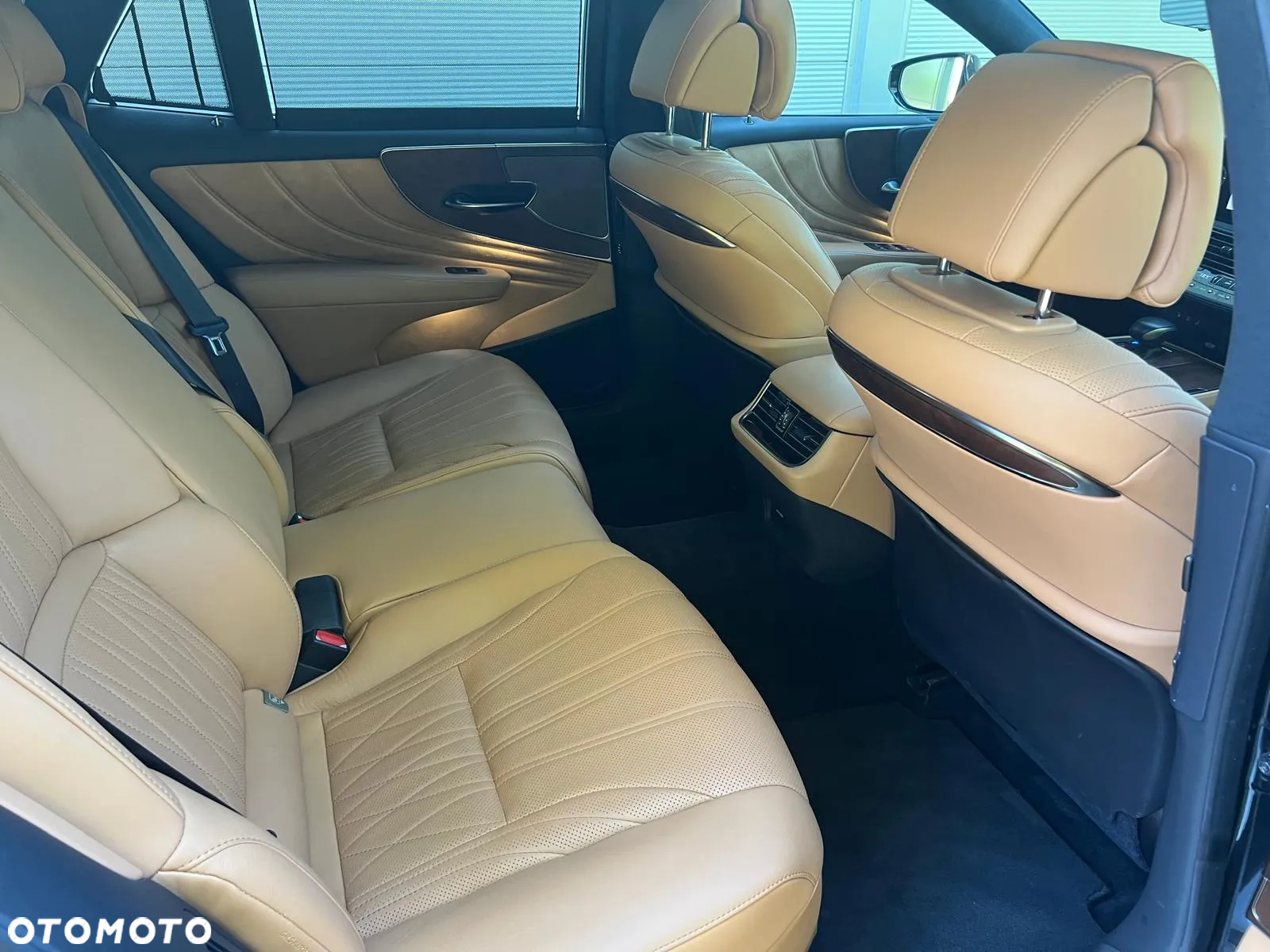 Lexus LS 500h Prestige AWD - 18