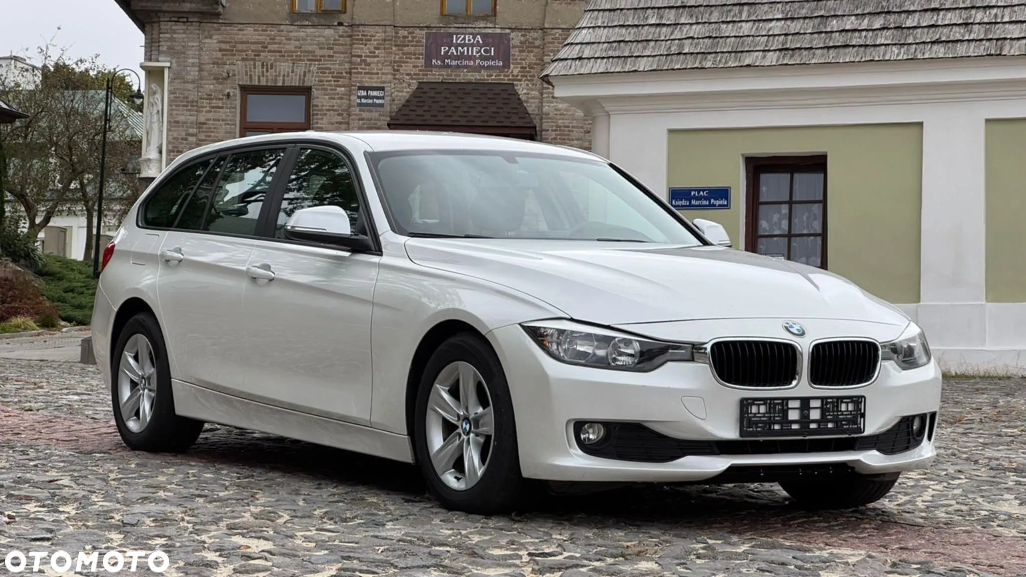 BMW Seria 3 316d - 19
