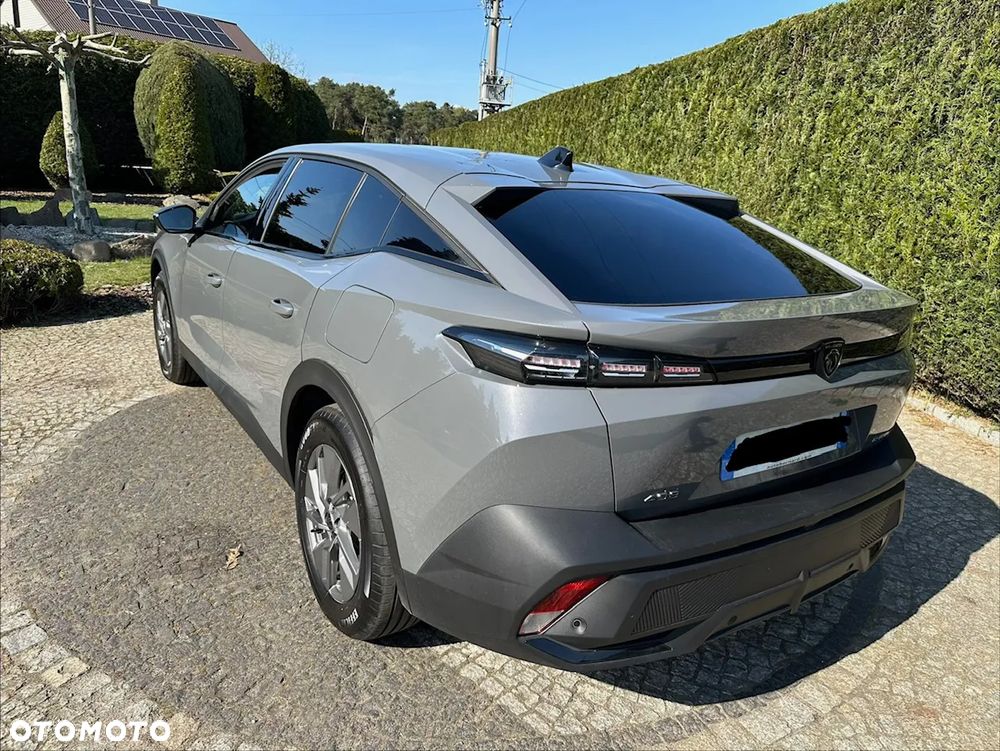 Peugeot 408 1.6 Plug-In Hybrid 180 Allure Pack EAT8 - 8