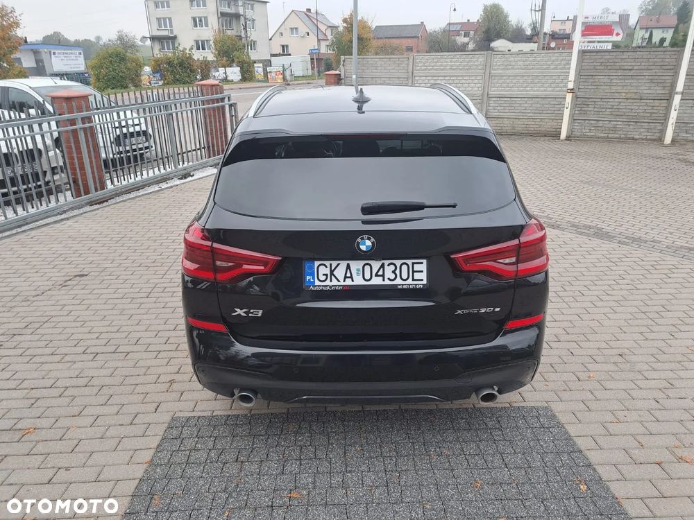 BMW X3 xDrive30e M Sport Edition - 11