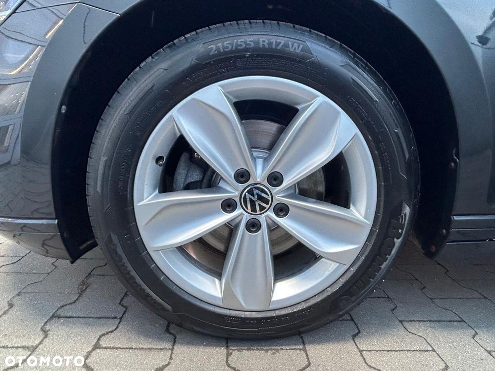 Volkswagen Passat Variant 2.0 TSI Business DSG - 36