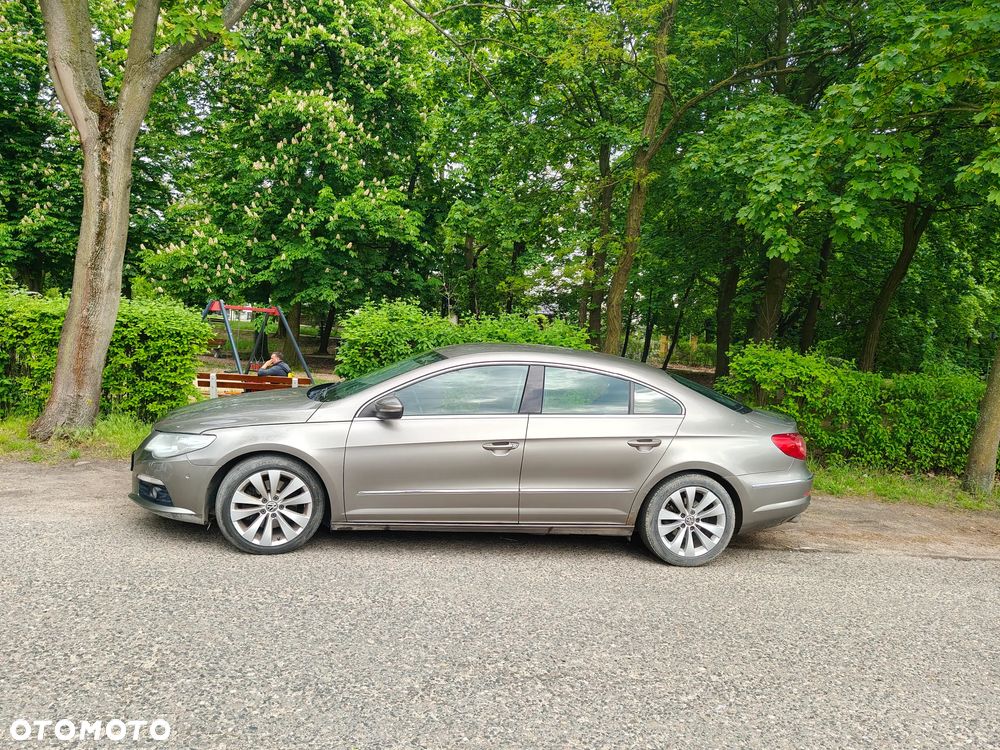 Volkswagen Passat 1.8 TSI Comfortline - 1