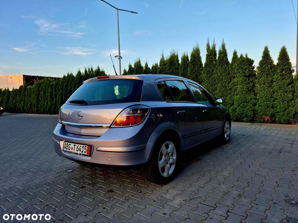 Opel Astra - 4