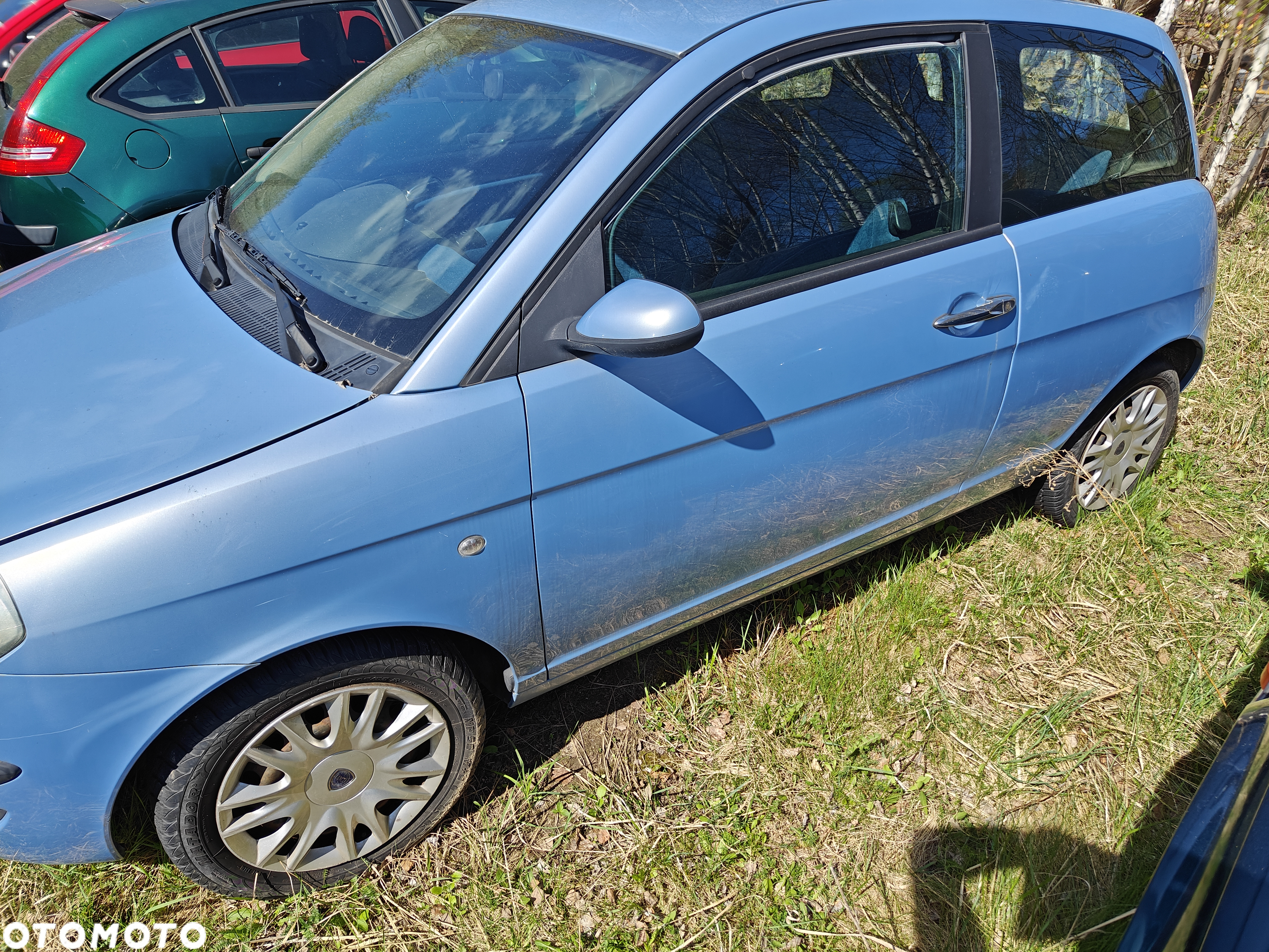 Lancia Ypsilon 1.2 8V Argento (4 os.) - 6
