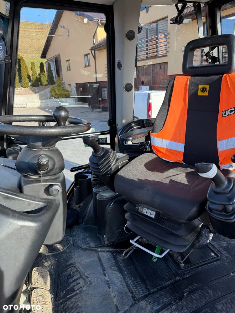 JCB 3CX CONTRACTOR - 2