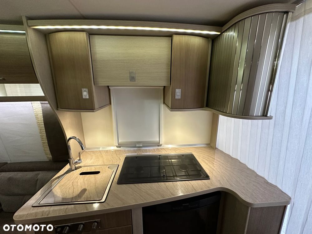 Burstner 460 TS AVERSO  z markizą kasetową THULE. GWARANCJA !!! - 20