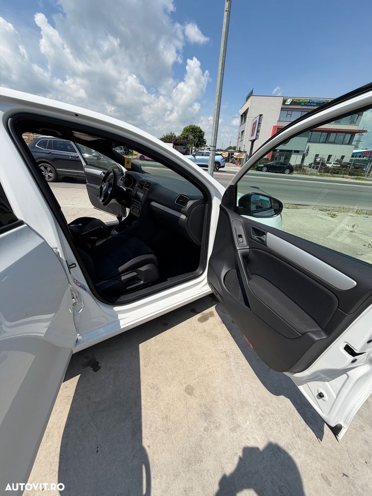 Volkswagen Golf 2.0 TDI Highline 4Motion - 10