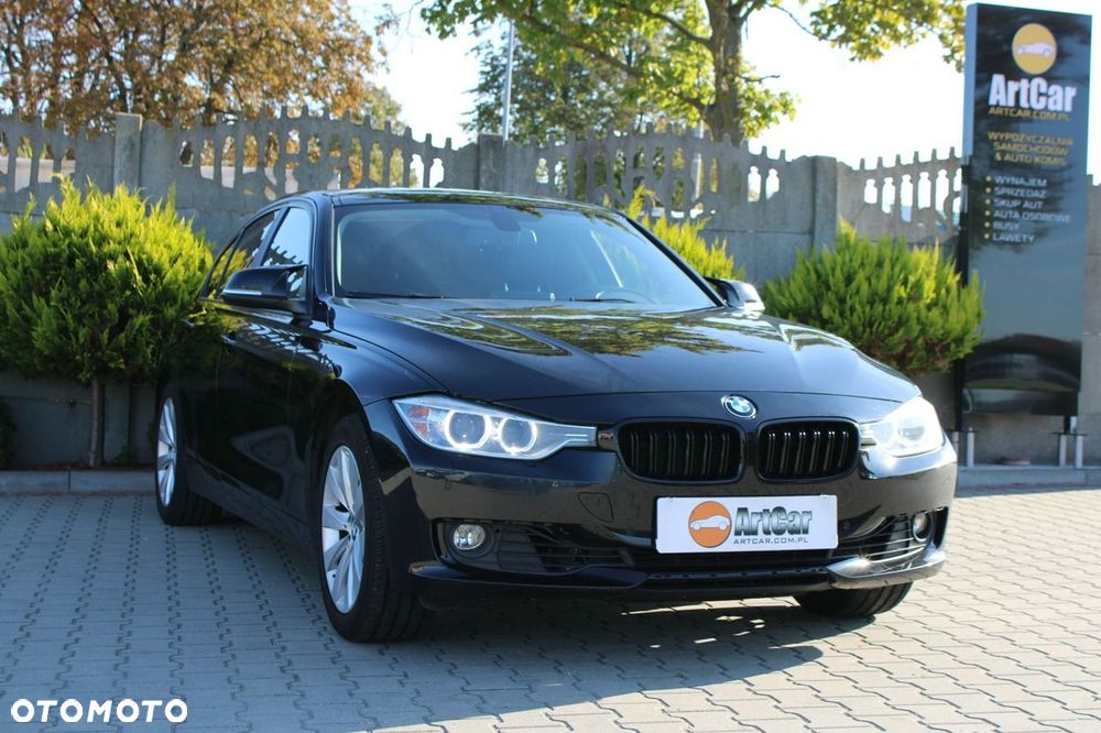 BMW Seria 3 320d Sport-Aut Blue Performance Sport Line - 38