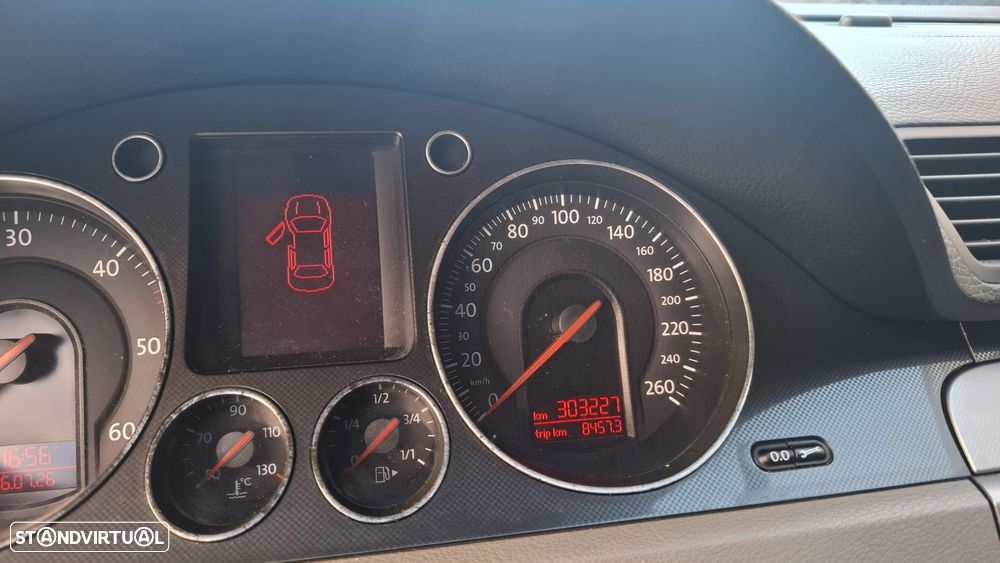 VW Passat 2.0 TDI Confortline - 7