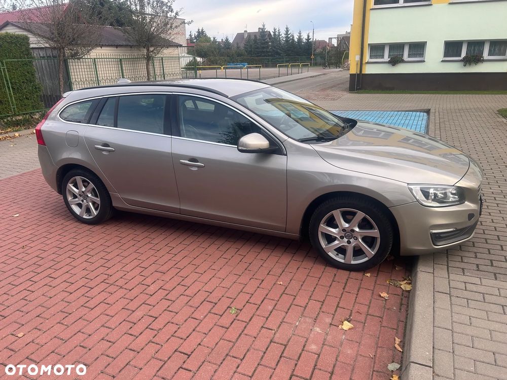 Volvo V60 D3 Momentum - 2