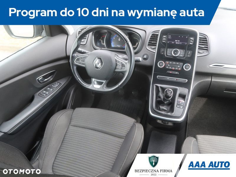 Renault Scenic - 8