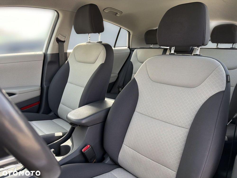 Hyundai IONIQ Hybrid Premium - 13