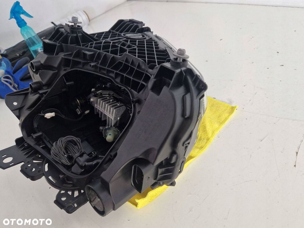 lampa lewy przód lewa przednia porsche taycan 9j1 eu - 12