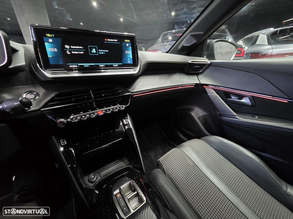 Peugeot e-208 50 kWh GT Line - 6