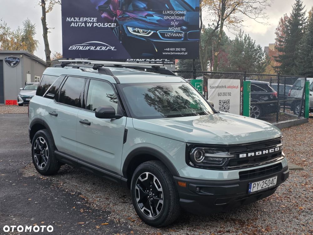 Ford Bronco - 4