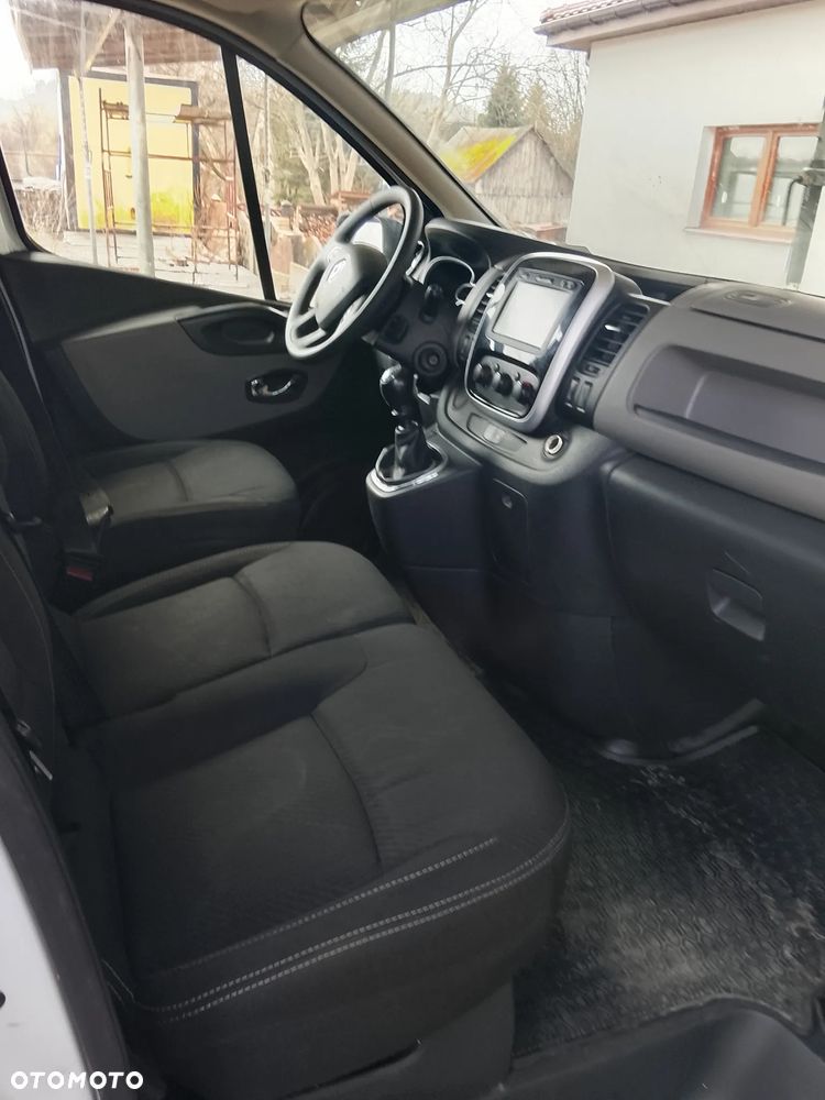 Renault Trafic - 8