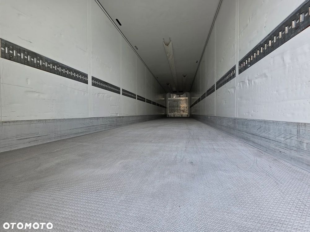 Schmitz Cargobull CHŁODNIA THERMO KING  / ŚCIANA 7 CM / - 11