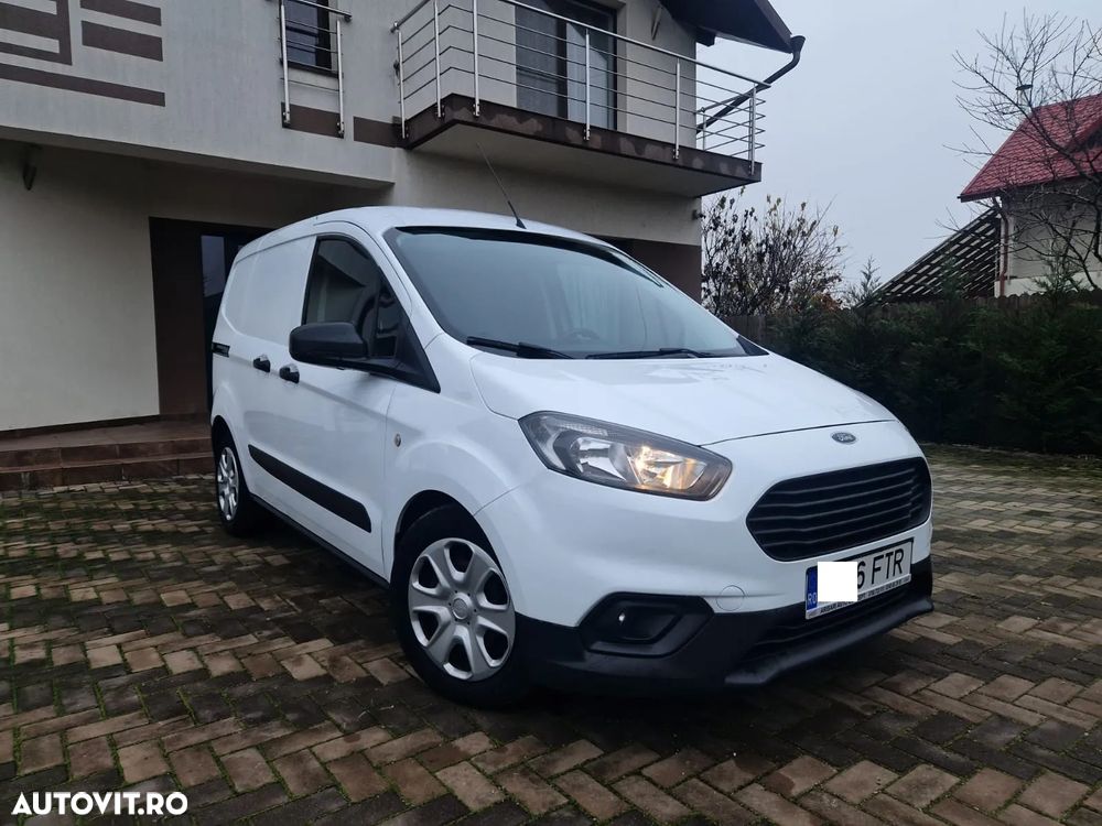 Ford Tourneo Courier - 15