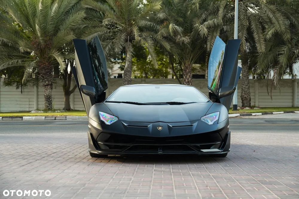 Lamborghini Aventador SVJ Roadster - 9