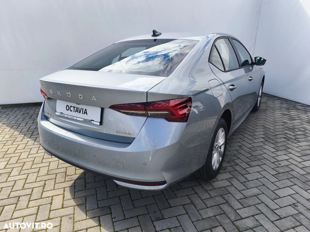 Skoda Octavia 1.5 TSI mHEV DSG Selection - 2