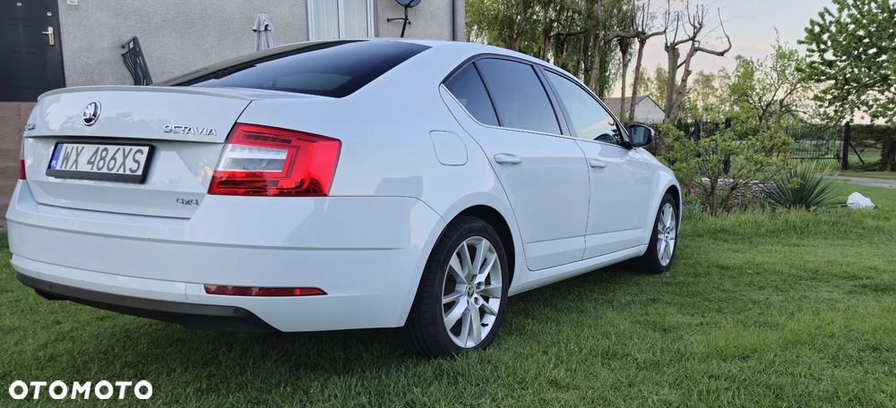 Skoda Octavia 2.0 TDI 4x4 Sportline DSG - 1